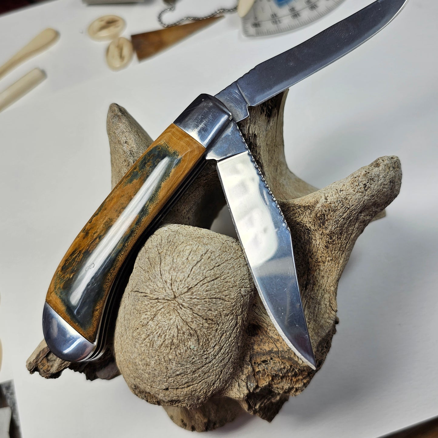 Boneyard Woolly Mammoth Ivory and Bone Grip TRAPPER Pocket Knife
