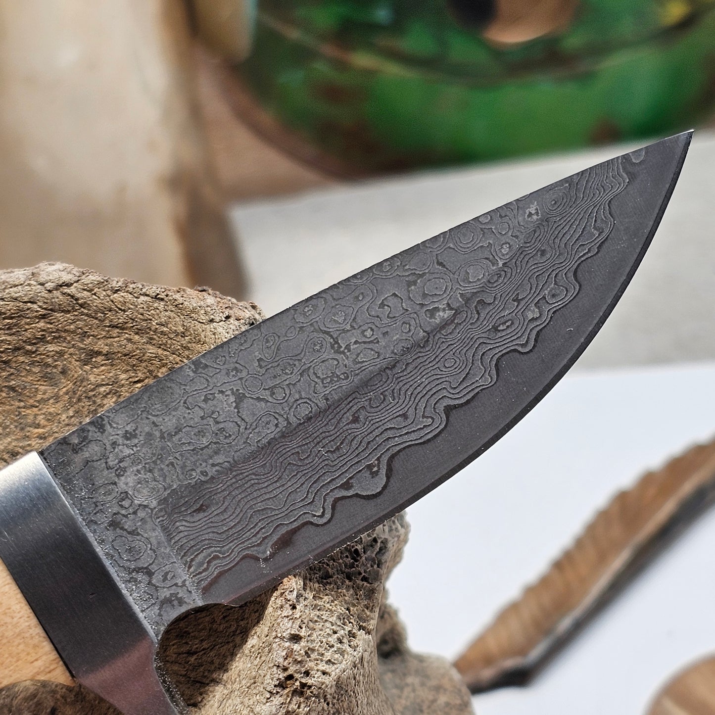 Alaska Boneyard Woolly Mammoth Ivory Grip and Damascus Blade