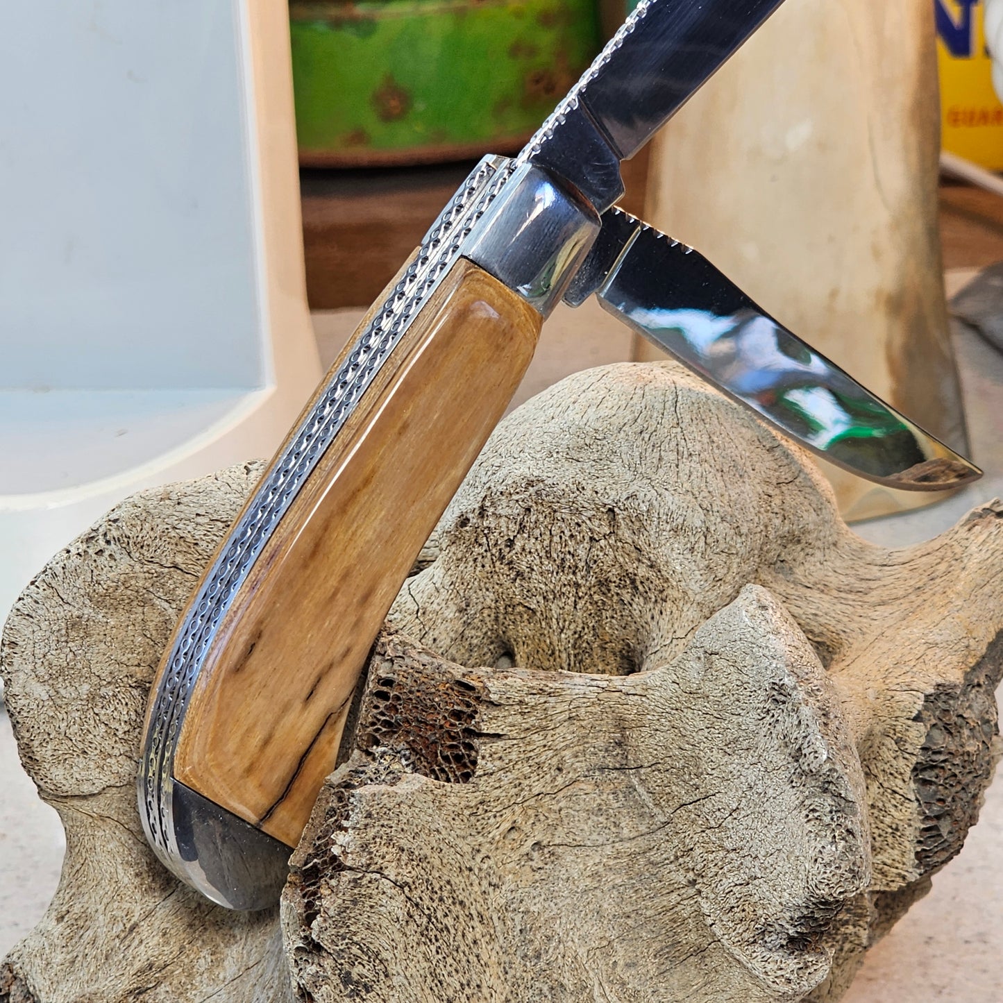 Boneyard Woolly Mammoth Ivory Grip TRAPPER Pocket Knife