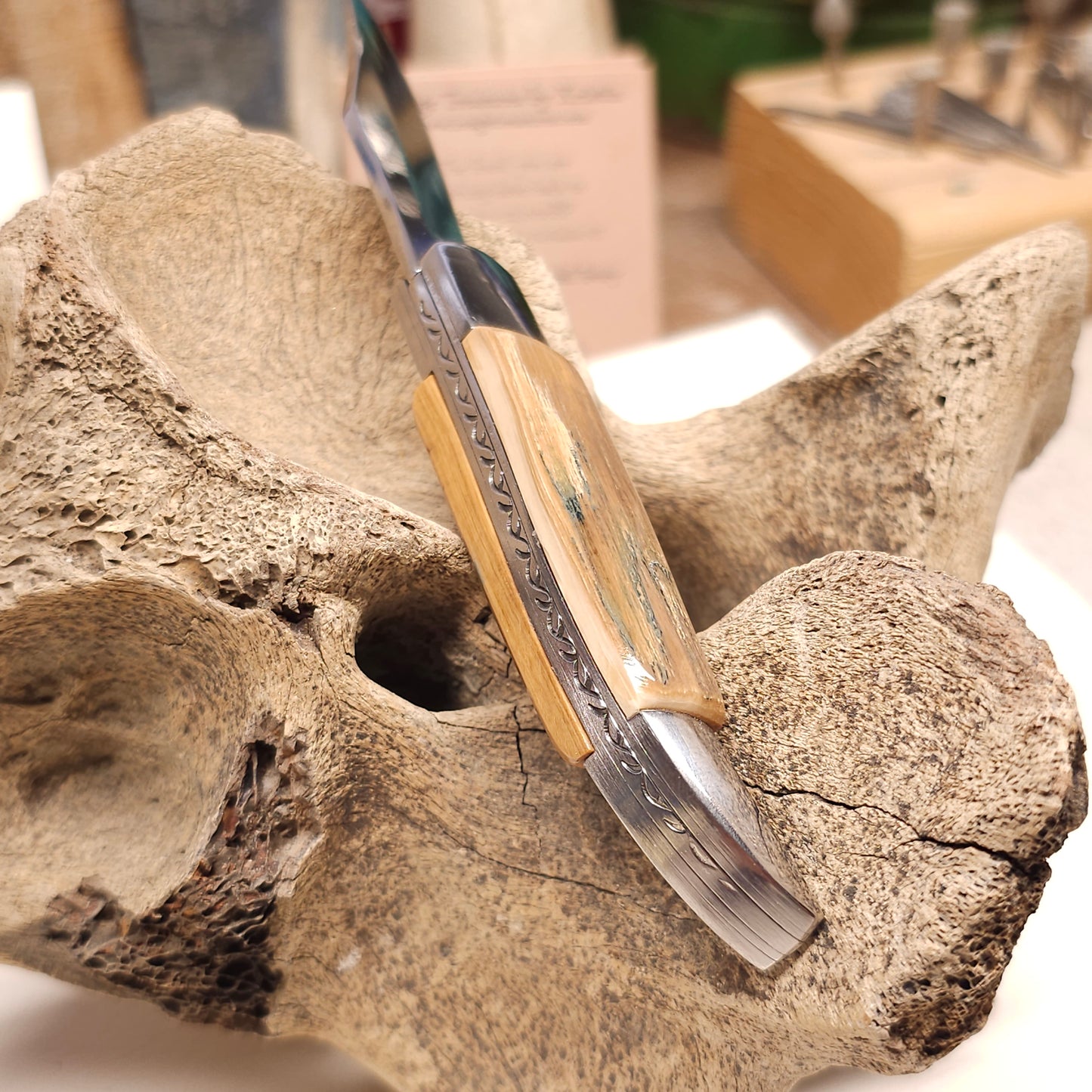 Boneyard Alaska Woolly Mammoth Ivory Bark Grip Texas Toothpick Pocket Knife