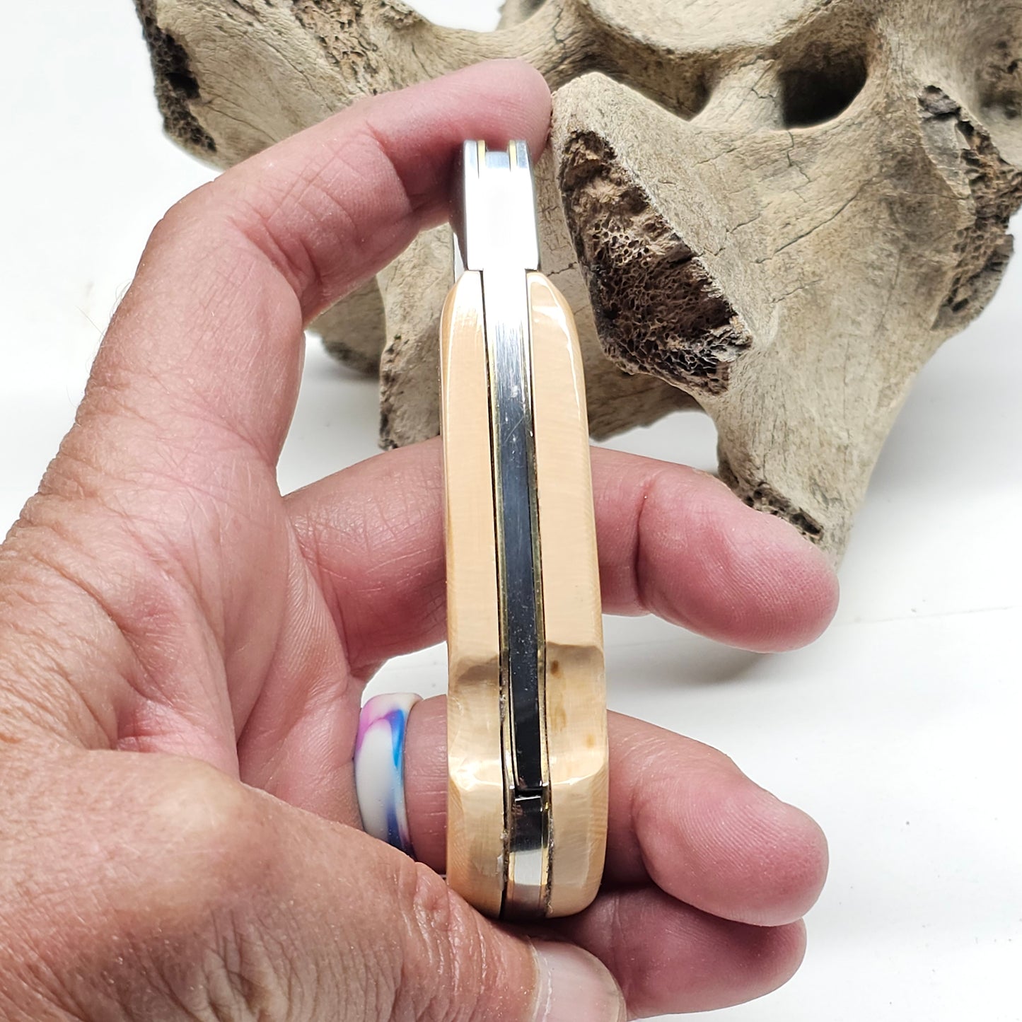 Boneyard Alaska Woolly Mammoth Ivory Grip Pocket Knife-Lock Blade 001
