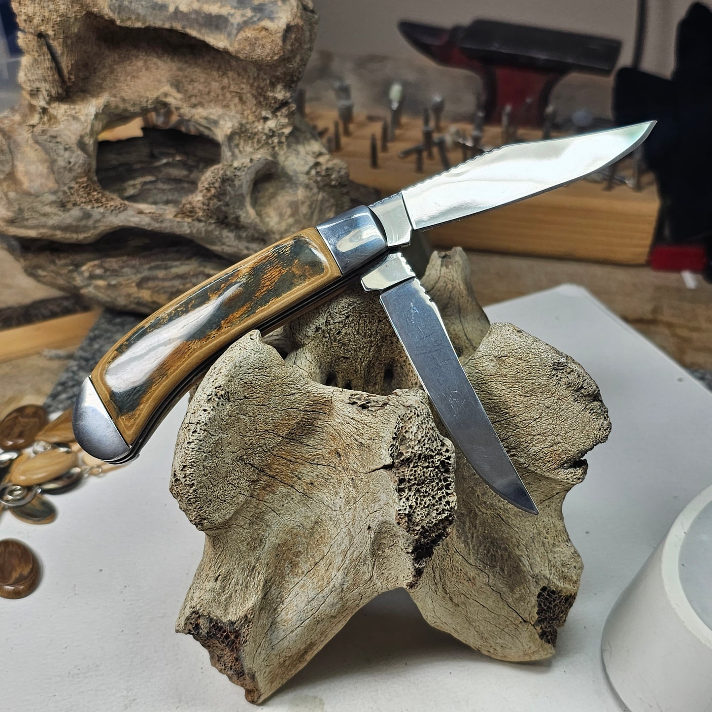 Boneyard Woolly Mammoth Ivory Grip TRAPPER Pocket Knife