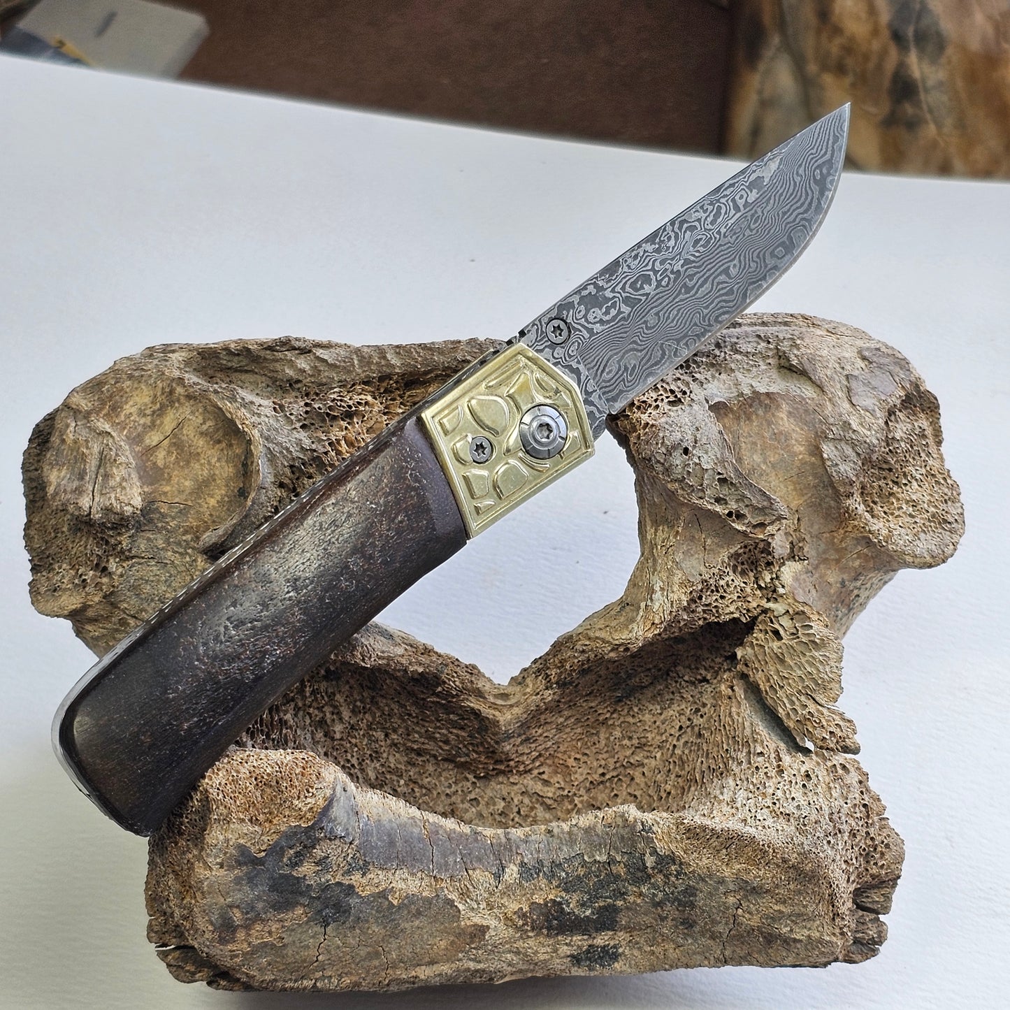 Woolly Mammoth BONE Grip San Mai Damascus Pocket Knife