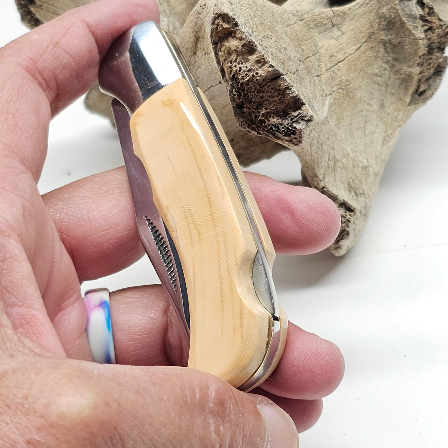 Boneyard Alaska Woolly Mammoth Ivory Grip Pocket Knife-Lock Blade 001